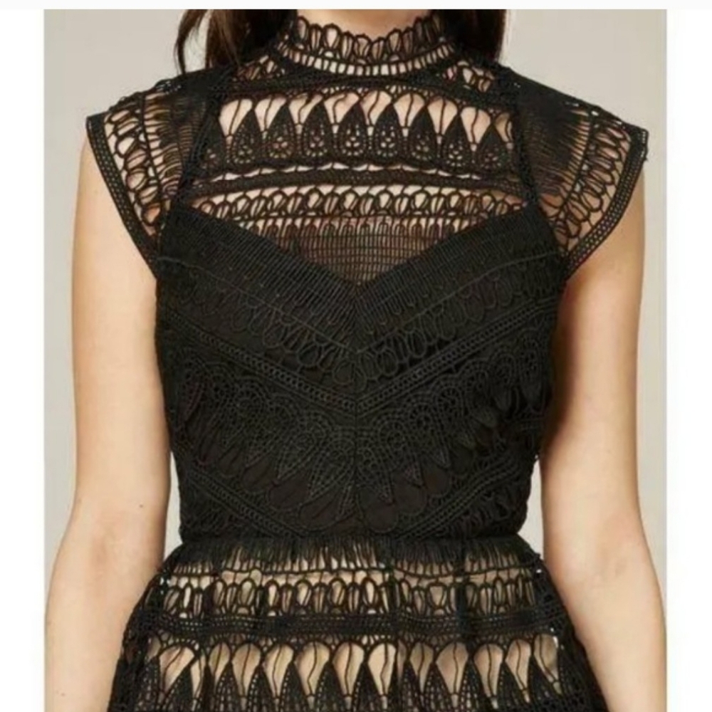 NWT bebe Leigh D8 Embroidered Dress Size 10 - Picture 2 of 7